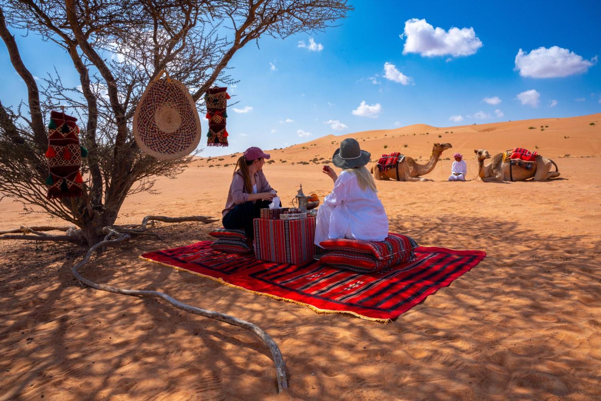 Sama al Wasil Desert Camp Shahiq Bagian luar foto